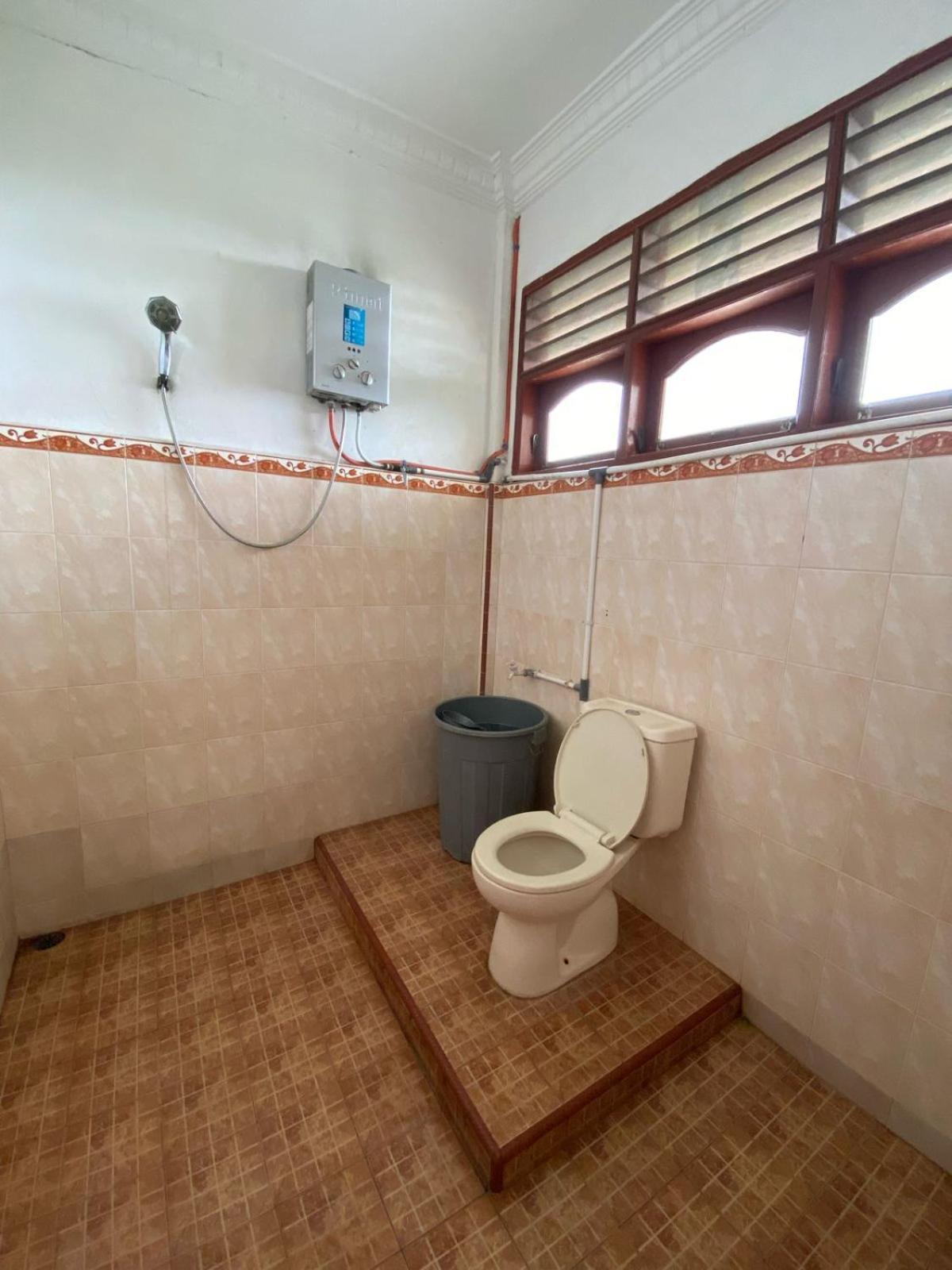 בראסטגי Sibayak Multinational Rest House מראה חיצוני תמונה